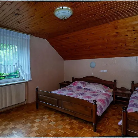 Turisticna Kmetija Markun *